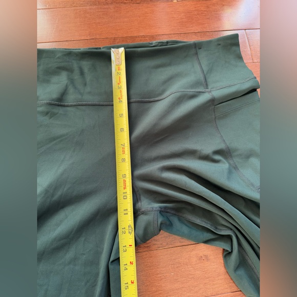 Lole Women’s Capri leggings side Pockets Tight in Forest Green Women’s XXL - Picture 3 of 12